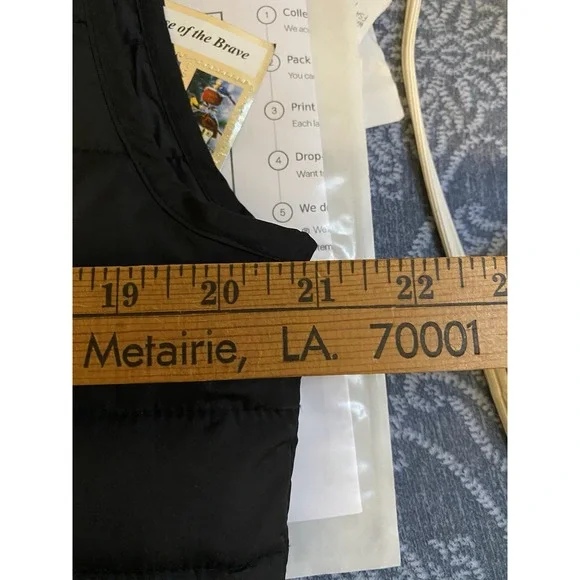 Women Jacket Small Black 100% Polyester Full Zip Pocket Puffer Vest - Picture 6 of 6